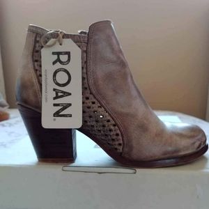 BED STU Epica Bone Roan Catalina Boots, sz 8